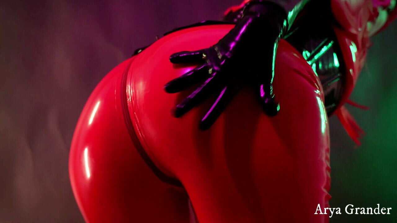 Latex MILF teasing – hot free porn video with Arya Grander